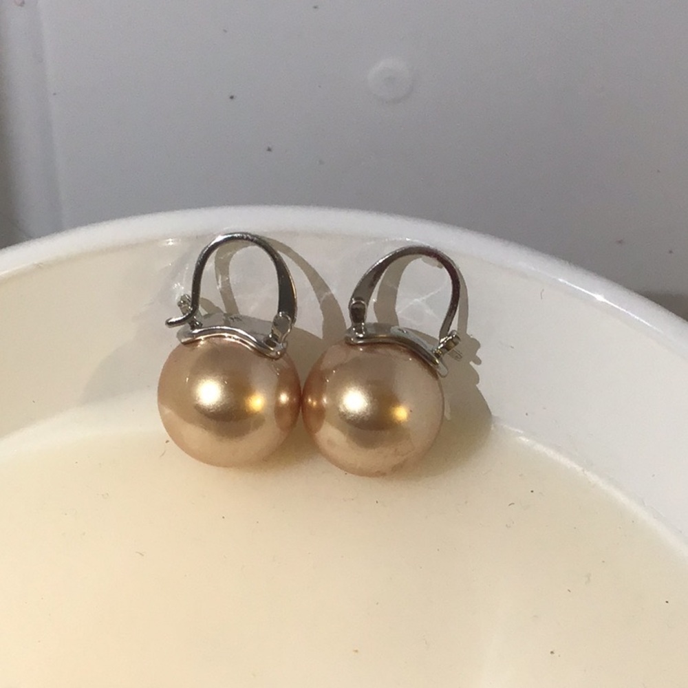 #193 Pearl Earrings